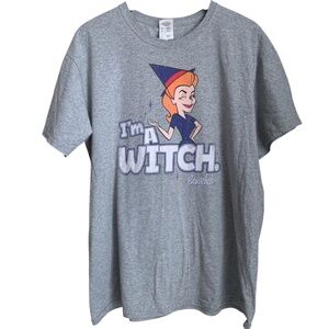 Bewitched Women's T-Shirt size Large "I'm A Witch" Bewitched TV Show Tee